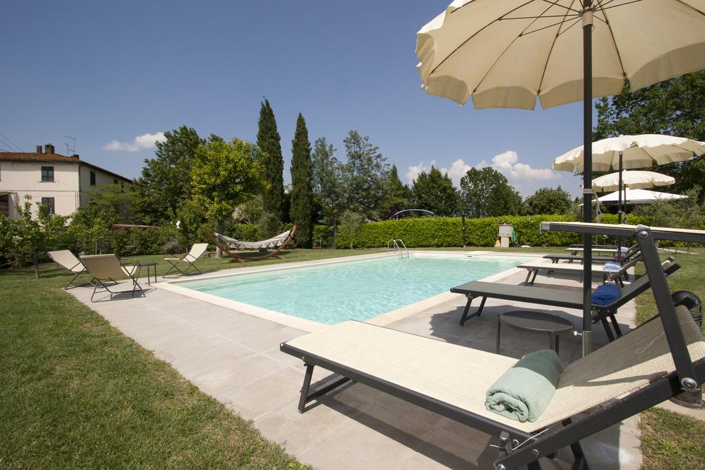 Giardino Di Sara Apartment กอร์โตนา ภายนอก รูปภาพ